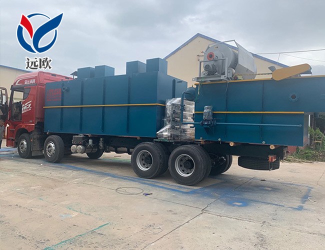 一體化污水處理設(shè)備和氣浮機裝車待發(fā)貨